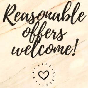 See something you love but don’t love the price?? Shoot me an offer! 💕